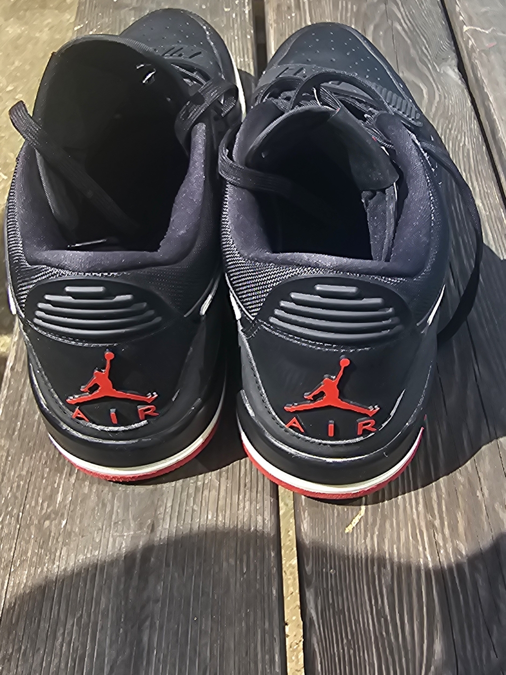 Jordan Low-Top Sneakers in Black and Red